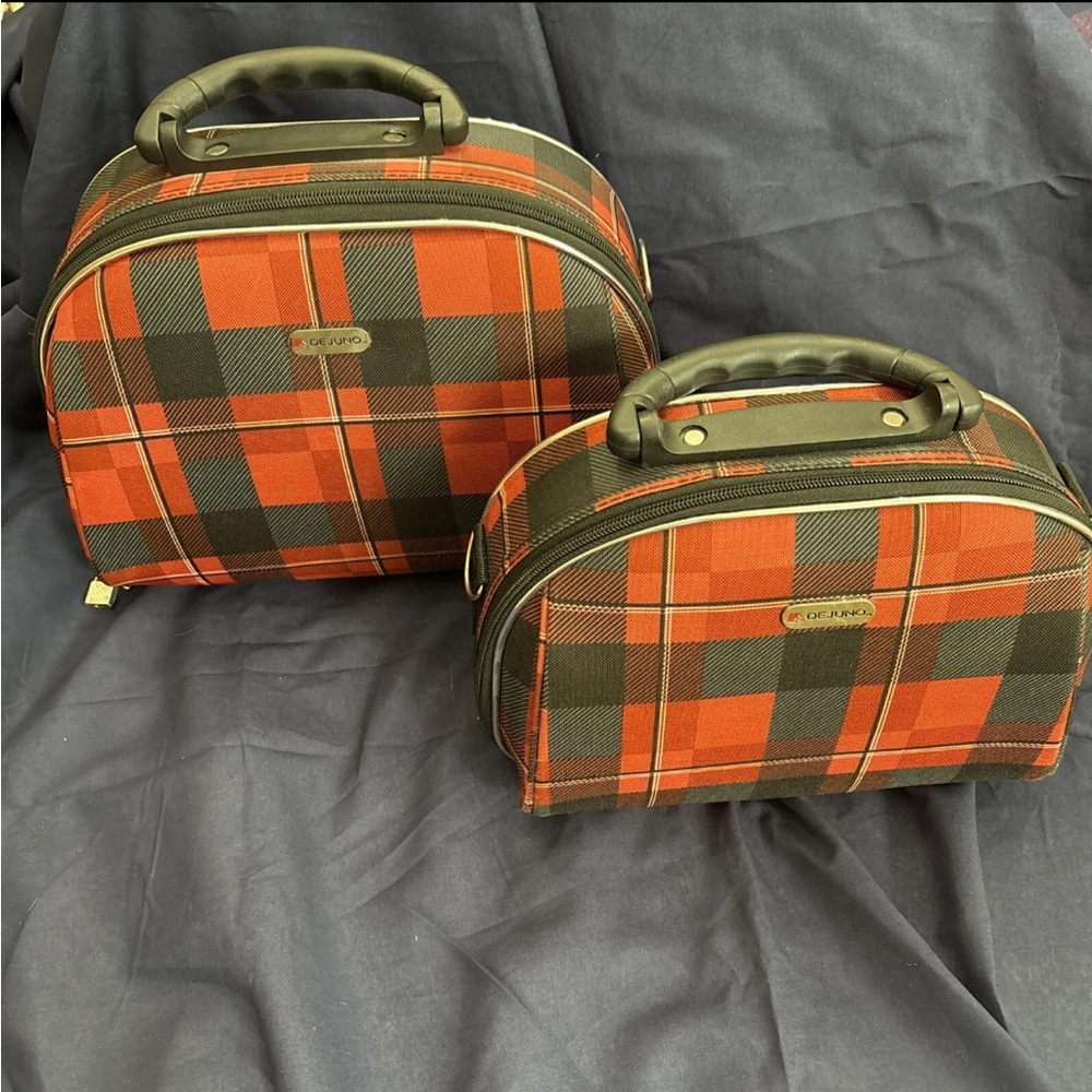 Toiletry/ Over Night Case Set Red Plaid Pattern Hard Sides Nesting Travel Dejuno